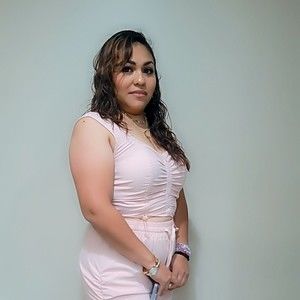 Meet your Posher, Estephany